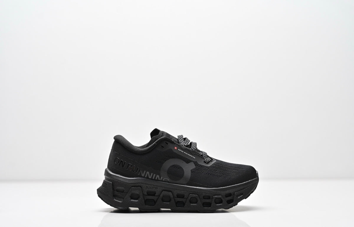 On baby full black